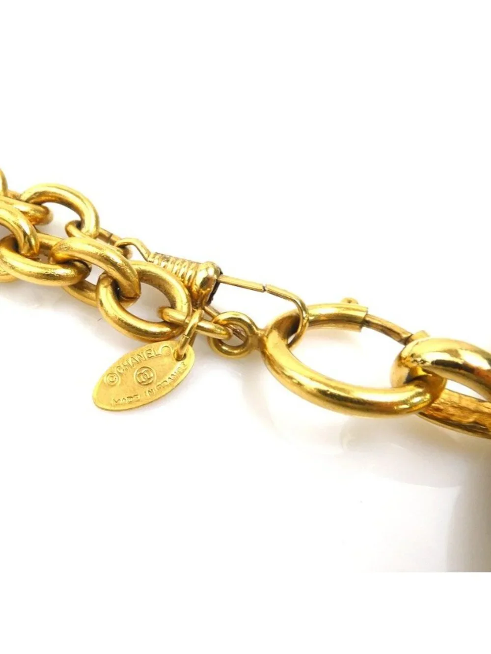 Chanel Necklace CC Logo